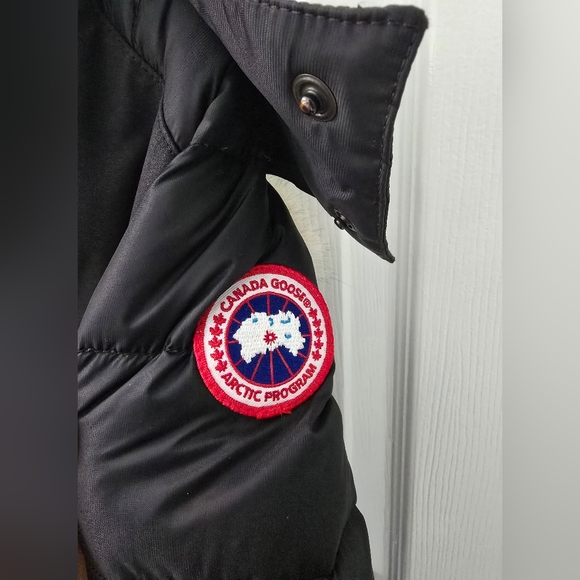 Canada Goose Black Parka with Fur Trim - Picture 2 of 6